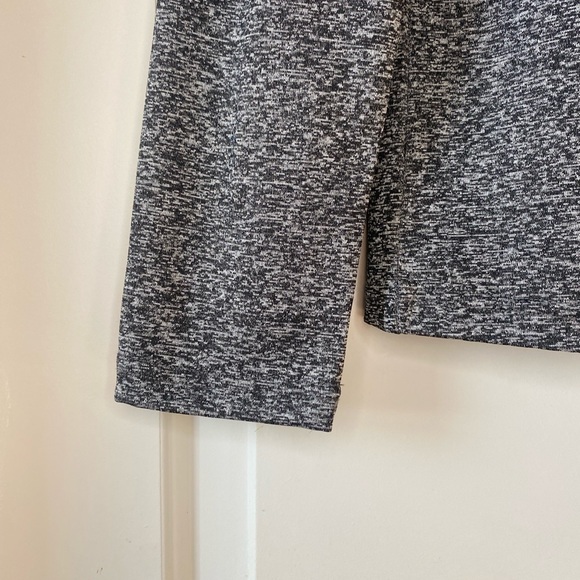 NWT Slim fit Henley Size Medium - Picture 7 of 10